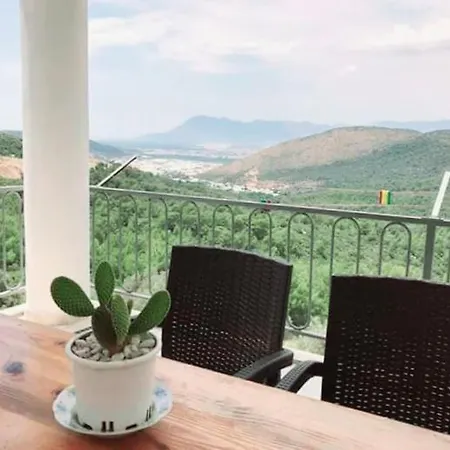 Manzara House
